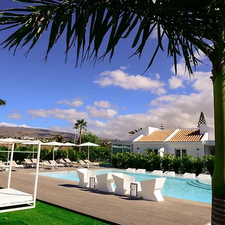 Seven & Wellness - Gay Men Only Hotel